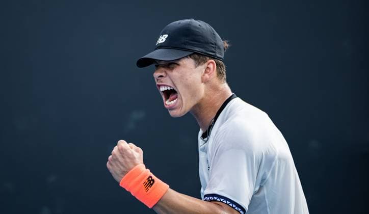 (230117) -- MELBOURNE, Jan. 17, 2023 -- Ben Shelton of the United States reacts during the men s single 1st round match against Zhang Zhizhen of China at Australian Open tennis tournament, in Melbourne, Australia, Jan. 17, 2023. (Photo by Hu Jingchen Xinhua) (SP)AUSTRALIA-MELBOURNE-TENNIS-AUSTRALIAN OPEN-DAY 2 BaixXuefei 