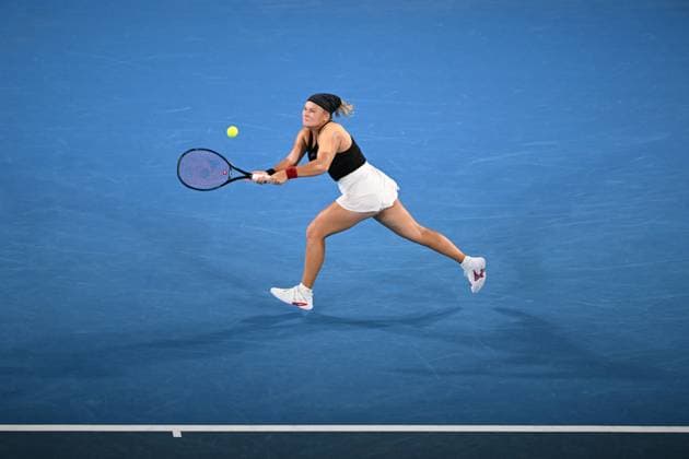 TENNIS AUSTRALIAN OPEN, Diana Shnaider in action against Maria Sakkari of Greece during the 2023 Australian Open tennis tournament at Melbourne Park in Melbourne, Wednesday, January 18, 2023. ( NO ARCHIVING, EDITORIAL USE ONLY, NO USE IN BOOKS WITHOUT CONSENT MELBOURNE VICTORIA AUSTRALIA  Copyright: xJOELxCARRETTx 20230118001753711106