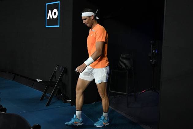 TENNIS AUSTRALIAN OPEN, Rafael Nadal of Spain emerges from a medical time out during his match against Mackenzie McDonald of the USA during the 2023 Australian Open tennis tournament at Melbourne Park in Melbourne, Wednesday, January 18, 2023. ( NO ARCHIVING, EDITORIAL USE ONLY, NO USE IN BOOKS WITHOUT CONSENT MELBOURNE VICTORIA AUSTRALIA  Copyright: xDIEGOxFEDELEx 20230118001753760741
