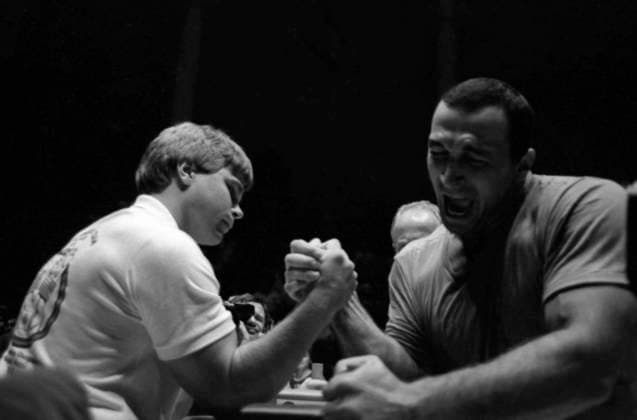 Moscow Bear, first international arm wrestling tournament 6692185 01.08.1991 Moscow Bear, the first international arm wrestling tournament (Golden Bear since 1991). The final fight between the USSR and US teams. Preobrajenskaya Russia  Copyright: xPreobrajenskayax