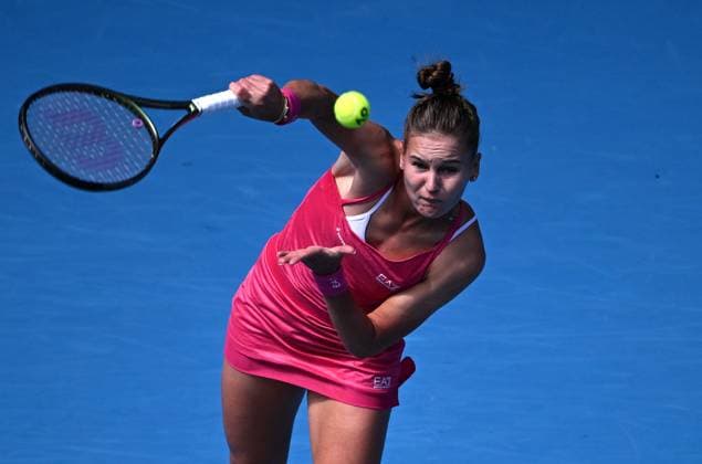 TENNIS AUSTRALIAN OPEN, Veronika Kudermetova of Russia serves to Katie Volynets of the USA during their 2nd round match at the 2023 Australian Open tennis tournament at Melbourne Park in Melbourne, Thursday, January 19, 2023. ( NO ARCHIVING, EDITORIAL USE ONLY, NO USE IN BOOKS WITHOUT CONSENT MELBOURNE VICTORIA AUSTRALIA  Copyright: xJAMESxROSSx 20230119001754097598