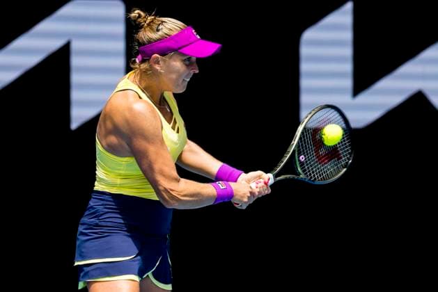 MELBOURNE, VIC - JANUARY 19: Shelby Rogers of the United States of America in action during Round 2 of the 2023 Australian Open on January 19 2023, at Melbourne Park in Melbourne, Australia. (Photo by Jason Heidrich Icon Sportswire) TENNIS: JAN 19 Australian Open Icon220119064