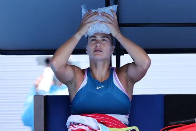 Aryna Sabalenka cools down with a bag of ice during round 2 match between Aryna Sabalenka and Shelby Rogers of USA Day 4 at the Australian Open Tennis 2023 at Rod Laver Arena, Melbourne, Australia on 19 January 2023. Copyright: xPeterxDovganx 34780896