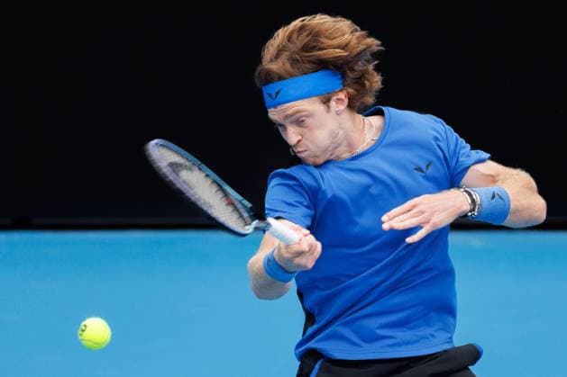 January 19, 2023: 5th seed Andrey RUBLEV in action against Emil RUUSUVUORI of Finland in the Men s Singles match match on day 4 of the 2023 Australian Open on Kia Arena, in Melbourne, Australia. Cal Media. USA - ZUMAc04_ 20230119_zaf_c04_045 Copyright: xSydneyxLowx