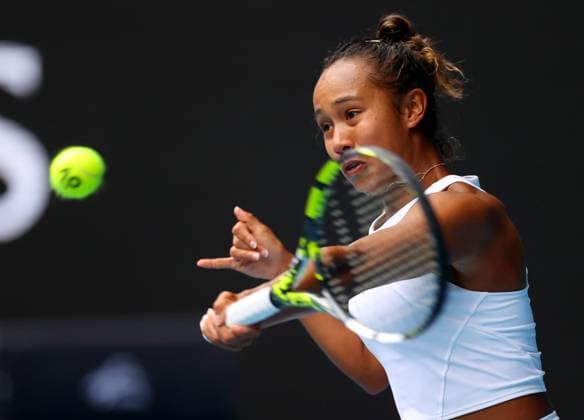 Mandatory Credit: Photo by Ella Ling Shutterstock (13716767ar) Leyla Fernandez of Canada in action Australian Open, Day Four, Tennis, Melbourne Park, Melbourne, Australia - 19 Jan 2023 Australian Open, Day Four, Tennis, Melbourne Park, Melbourne, Australia - 19 Jan 2023 Copyright: xEllaxLing Shutterstockx 13716767ar