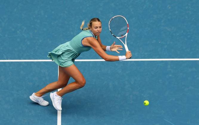 Mandatory Credit: Photo by Ella Ling Shutterstock (13716767by) Anett Kontaveit of Estonia in action Australian Open, Day Four, Tennis, Melbourne Park, Melbourne, Australia - 19 Jan 2023 Australian Open, Day Four, Tennis, Melbourne Park, Melbourne, Australia - 19 Jan 2023 Copyright: xEllaxLing Shutterstockx 13716767by