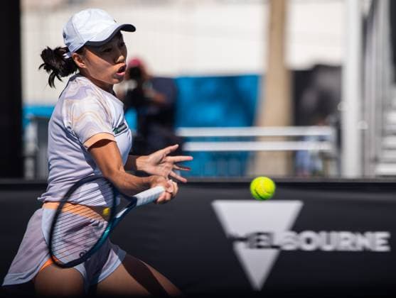 (230119) -- MELBOURNE, Jan. 19, 2023 -- Zhang Shuai of China hits a return during the women s singles second round match against Petra Martic of Croatia at Australian Open tennis tournament in Melbourne, Australia, on Jan. 19, 2023. (Photo By Hu Jingchen Xinhua) (SP)AUSTRALIA-MELBOURNE-TENNIS-AUSTRALIAN OPEN-DAY 4 BaixXuefei 