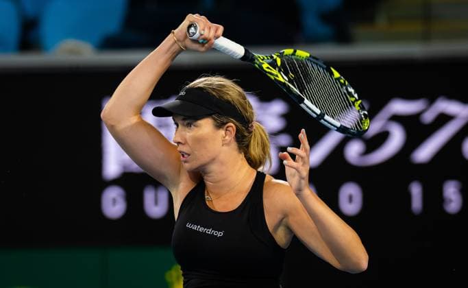 January 19, 2023, MELBOURNE, AUSTRALIA: Danielle Collins of the United States in action during the second round of the 2023 Australian Open Grand Slam tennis tournament against Karolina Muchova of the Czech Republic MELBOURNE AUSTRALIA - ZUMAa181 20230119_zaa_a181_008 Copyright: xRobxPrangex