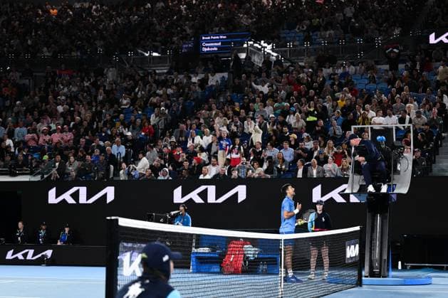 Mandatory Credit: Photo by James Gouley Shutterstock (13716770gq) Novak Djokovic complains to the umpire about fans in the crowd during his second round match Australian Open, Day Four, Tennis, Melbourne Park, Melbourne, Australia - 19 Jan 2023 Australian Open, Day Four, Tennis, Melbourne Park, Melbourne, Australia - 19 Jan 2023 Copyright: xJamesxGouley Shutterstockx 13716770gq