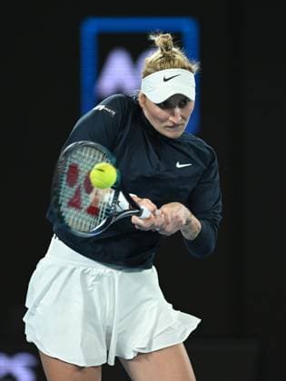 TENNIS AUSTRALIAN OPEN, Marketa Vondrousova of the Czech Republic returns to Ons Jabeur of Tunisia during their second round match at the 2023 Australian Open tennis tournament at Melbourne Park in Melbourne, Thursday, January 19, 2023. ( NO ARCHIVING, EDITORIAL USE ONLY, NO USE IN BOOKS WITHOUT CONSENT MELBOURNE VICTORIA AUSTRALIA  Copyright: xLUKASxCOCHx 20230120001754317916