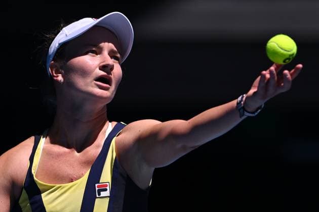 TENNIS AUSTRALIAN OPEN, Barbora Krejcikova of the Czech Republic prepares to serve to Anhelina Kalinina of Ukraine during their third round match at the 2023 Australian Open tennis tournament at Melbourne Park in Melbourne, Friday, January 20, 2023. ( NO ARCHIVING, EDITORIAL USE ONLY, NO USE IN BOOKS WITHOUT CONSENT MELBOURNE VICTORIA AUSTRALIA  Copyright: xJOELxCARRETTx 20230120001754537746