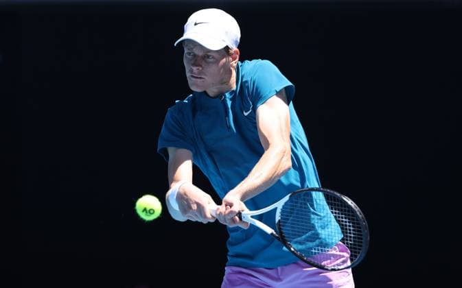 TENNIS AUSTRALIAN OPEN, Jannik Sinner of Italy returns Marton Fucsovics of Hungary during their third round match at the 2023 Australian Open tennis tournament at Melbourne Park in Melbourne, Friday, January 20, 2023. ( NO ARCHIVING, EDITORIAL USE ONLY, NO USE IN BOOKS WITHOUT CONSENT MELBOURNE VICTORIA AUSTRALIA  Copyright: xDIEGOxFEDELEx 20230120001754550845