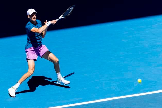 MELBOURNE, VIC - JANUARY 20: Jannik Sinner of Italy in action during Round 3 of the 2023 Australian Open on January 20 2023, at Melbourne Park in Melbourne, Australia. (Photo by Jason Heidrich Icon Sportswire) TENNIS: JAN 20 Australian Open Icon230120028