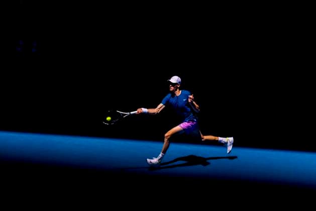 MELBOURNE, VIC - JANUARY 20: Jannik Sinner of Italy in action during Round 3 of the 2023 Australian Open on January 20 2023, at Melbourne Park in Melbourne, Australia. (Photo by Jason Heidrich Icon Sportswire) TENNIS: JAN 20 Australian Open Icon230120032