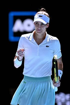TENNIS AUSTRALIAN OPEN, Bernarda Pera of the USA reacts during her match against Coco Gauff of the USA during the 2023 Australian Open tennis tournament at Melbourne Park in Melbourne, Friday, January 20, 2023. ( NO ARCHIVING, EDITORIAL USE ONLY, NO USE IN BOOKS WITHOUT CONSENT MELBOURNE VICTORIA AUSTRALIA  Copyright: xJOELxCARRETTx 20230120001754607517