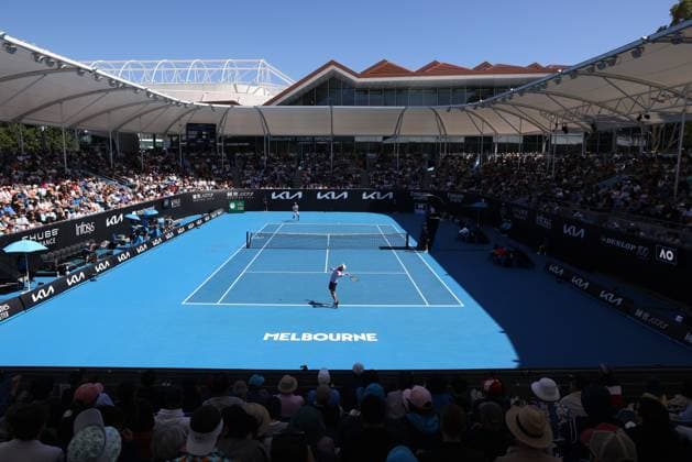 TENNIS AUSTRALIAN OPEN, Mackenzie McDonald of the USA in action during his 3rd round match against Yoshihito Nishioka of Japan at the 2023 Australian Open tennis tournament at Melbourne Park in Melbourne, Friday, January 20, 2023. ( NO ARCHIVING, EDITORIAL USE ONLY, NO USE IN BOOKS WITHOUT CONSENT MELBOURNE VICTORIA AUSTRALIA  Copyright: xDIEGOxFEDELEx 20230120001754628955