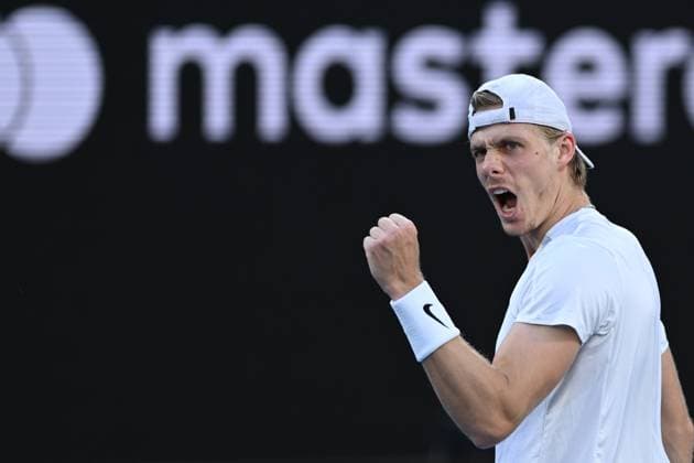 Sport Bilder des Tages TENNIS AUSTRALIAN OPEN, Denis Shapovalov of Canada reacts druing his match against Hubert Hurkacz of Poland during the 2023 Australian Open tennis tournament at Melbourne Park in Melbourne, Friday, January 20, 2023. ( NO ARCHIVING, EDITORIAL USE ONLY, NO USE IN BOOKS WITHOUT CONSENT MELBOURNE VICTORIA AUSTRALIA  Copyright: xJOELxCARRETTx 20230120001754664975