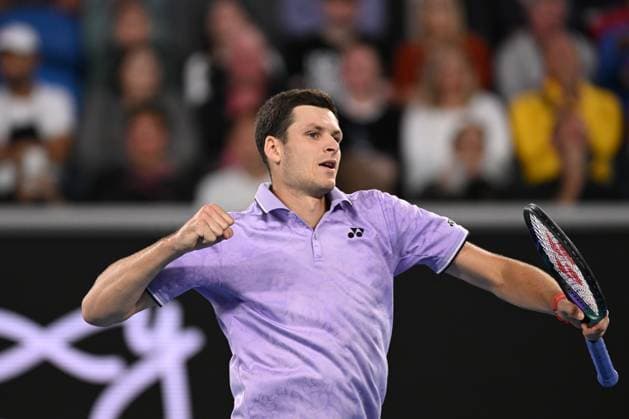 TENNIS AUSTRALIAN OPEN, Hubert Hurkacz of Poland reacts druing his match against Denis Shapovalov of Canada during the 2023 Australian Open tennis tournament at Melbourne Park in Melbourne, Friday, January 20, 2023. ( NO ARCHIVING, EDITORIAL USE ONLY, NO USE IN BOOKS WITHOUT CONSENT MELBOURNE VICTORIA AUSTRALIA  Copyright: xLUKASxCOCHx 20230120001754685869
