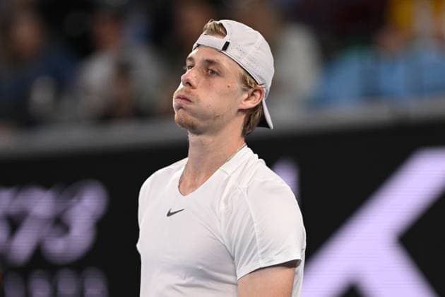 TENNIS AUSTRALIAN OPEN, Denis Shapovalov of Canada reacts druing his match against Hubert Hurkacz of Poland during the 2023 Australian Open tennis tournament at Melbourne Park in Melbourne, Friday, January 20, 2023. ( NO ARCHIVING, EDITORIAL USE ONLY, NO USE IN BOOKS WITHOUT CONSENT MELBOURNE VICTORIA AUSTRALIA  Copyright: xLUKASxCOCHx 20230120001754686404