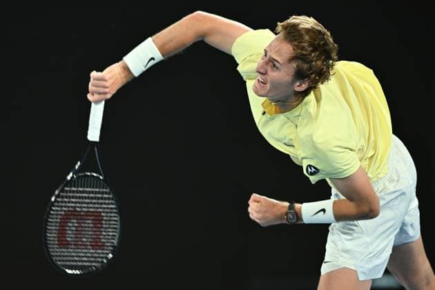TENNIS AUSTRALIAN OPEN, Sebastian Korda of the USA in action during his match against Daniil Medvedev during the 2023 Australian Open tennis tournament at Melbourne Park in Melbourne, Friday, January 20, 2023. ( NO ARCHIVING, EDITORIAL USE ONLY, NO USE IN BOOKS WITHOUT CONSENT MELBOURNE VICTORIA AUSTRALIA  Copyright: xJOELxCARRETTx 20230120001754704264