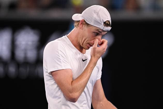 Mandatory Credit: Photo by James Gourley Shutterstock (13716911fj) Denis Shapovalov reacts during his third round match Australian Open, Day Five, Tennis, Melbourne Park, Melbourne, Australia - 20 Jan 2023 Australian Open, Day Five, Tennis, Melbourne Park, Melbourne, Australia - 20 Jan 2023 Copyright: xJamesxGourley Shutterstockx 13716911fj