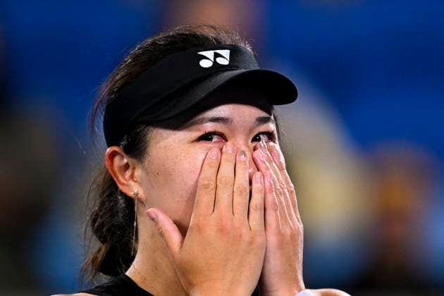 TENNIS AUSTRALIAN OPEN, Lin Zhu of China emotional during her post match interview after winning against Maria Sakkari of Greece during the 2023 Australian Open tennis tournament at Melbourne Park in Melbourne, Friday, January 20, 2023. ( NO ARCHIVING, EDITORIAL USE ONLY, NO USE IN BOOKS WITHOUT CONSENT MELBOURNE VICTORIA AUSTRALIA  Copyright: xLUKASxCOCHx 20230121001754807587