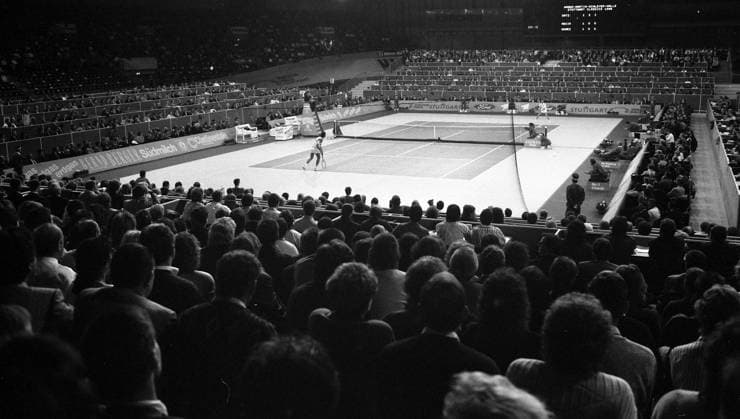 08.11.88 Tennis Stuttgart Classics Deutschland, Stuttgart, 08.11.1988, Tennis, Stuttgart Classics: Übersicht Hanns-Martin-Schleyer-Halle. *** 08 11 88 Tennis Stuttgart Classics Germany, Stuttgart, 08 11 1988, Tennis, Stuttgart Classics Overview Hanns Martin Schleyer Hall