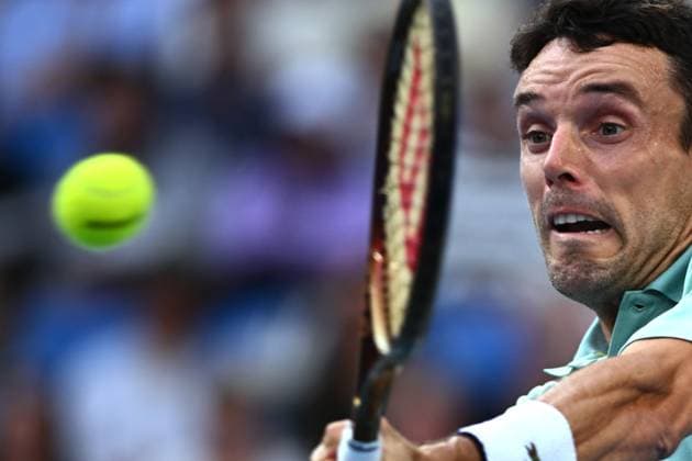 TENNIS AUSTRALIAN OPEN, Roberto Bautista Agut of Spain in action during his match against Andy Murray Of Great Britain during the 2023 Australian Open tennis tournament at Melbourne Park in Melbourne, Wednesday, May 1, 2019. ( NO ARCHIVING, EDITORIAL USE ONLY, NO USE IN BOOKS WITHOUT CONSENT MELBOURNE VICTORIA AUSTRALIA  Copyright: xJOELxCARRETTx 20230121001755014606
