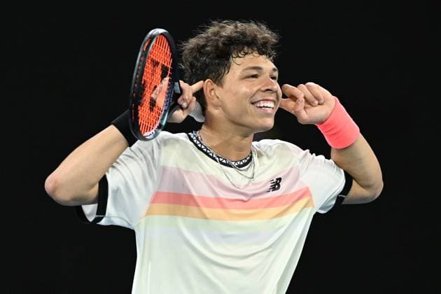 TENNIS AUSTRALIAN OPEN, Ben Shelton of the United States celebrates after winning his match against BAlexei Popyrin of Australia during the 2023 Australian Open tennis tournament at Melbourne Park in Melbourne, Wednesday, May 1, 2019. ( NO ARCHIVING, EDITORIAL USE ONLY, NO USE IN BOOKS WITHOUT CONSENT MELBOURNE VICTORIA AUSTRALIA  Copyright: xJAMESxROSSx 20230121001755035123