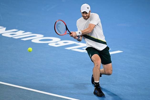 Mandatory Credit: Photo by James Gourley Shutterstock (13728737fe) Andy Murray in action during his third round match Australian Open, Day Six, Tennis, Melbourne Park, Melbourne, Australia - 21 Jan 2023 Australian Open, Day Six, Tennis, Melbourne Park, Melbourne, Australia - 21 Jan 2023 Copyright: xJamesxGourley Shutterstockx 13728737fe