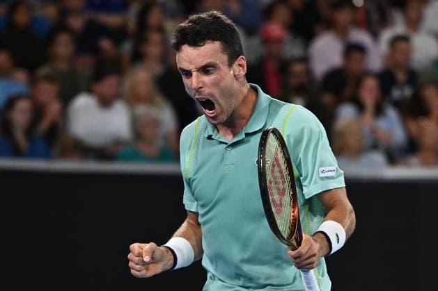 TENNIS AUSTRALIAN OPEN, Roberto Bautista Agut of Spain reacts during his match against Andy Murray Of Great Britain during the 2023 Australian Open tennis tournament at Melbourne Park in Melbourne, Saturday, January 21, 2023. ( NO ARCHIVING, EDITORIAL USE ONLY, NO USE IN BOOKS WITHOUT CONSENT MELBOURNE VICTORIA AUSTRALIA  Copyright: xJOELxCARRETTx 20230121001755050816