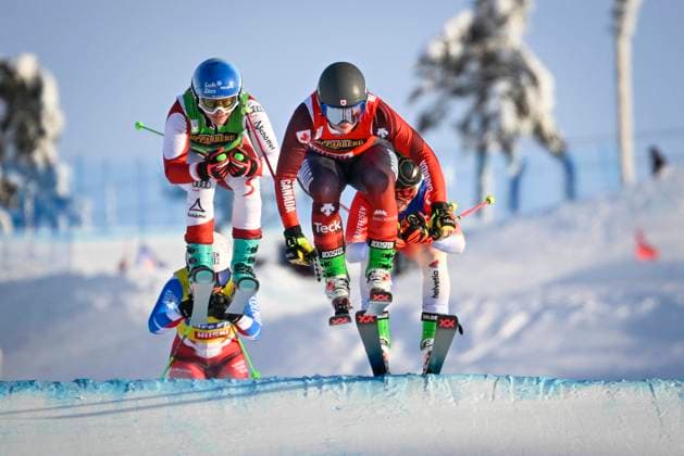 Bilder des Jahres 2023, Sport 01 Januar Canada s Tiana Gairns (red), Austria s Sonja Gigler (green), France s Marielle Berger Sabbatel (yellow) and Switzerland s Sixtine Cousin (blue) in action during the women s Ski Cross Small final of the FIS Freestyle Skiing World Cup in Idre, Sweden, on Jan. 22, 2023. IDRE SWEDEN ALPINE SKIING x10040x *** Canada s Tiana Gairns red , Austria s Sonja Gigler green , France s Marielle Berger Sabbatel yellow and Switzerland s Sixtine Cousin blue in action during the women s Ski Cross Small final of the FIS Freestyle Skiing World Cup in Idre, Sweden, on Jan 22, 2023 IDRE SWEDEN ALPINE SKIING x10040x,  Copyright: xAndersxWiklund TTx SWEDEN FIS SKI CROSS WORLD CUP
