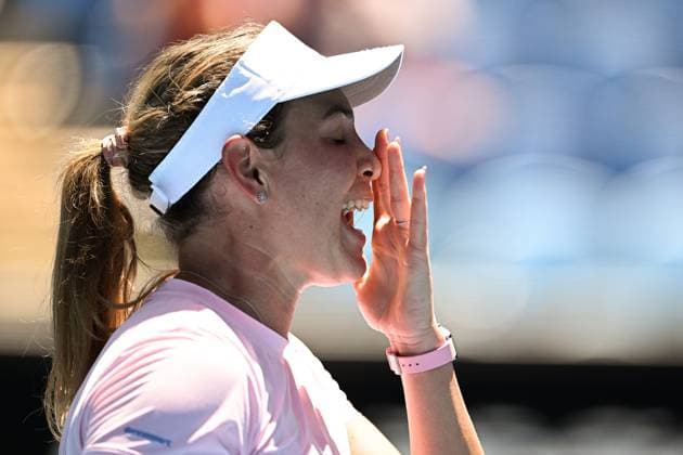 Mandatory Credit: Photo by James Gourley Shutterstock (13729780de) Donna Vekic reacts during her fourth round match Australian Open, Day Eight, Tennis, Melbourne Park, Melbourne, Australia - 23 Jan 2023 Australian Open, Day Eight, Tennis, Melbourne Park, Melbourne, Australia - 23 Jan 2023 Copyright: xJamesxGourley Shutterstockx 13729780de