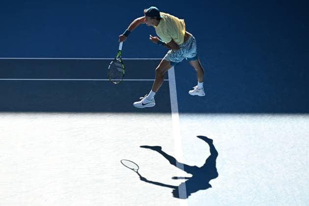 TENNIS AUSTRALIAN OPEN, Holger Rune of Denmark serves against Andrey Rublev of Russia during their fourth round match at 2023 Australian Open tennis championship at Melbourne Park in Melbourne, Monday, January 23. ( NO ARCHIVING, EDITORIAL USE ONLY, NO USE IN BOOKS WITHOUT CONSENT MELBOURNE VICTORIA AUSTRALIA  Copyright: xLUKASxCOCHx 20230123001755804961