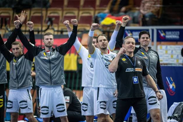 Handball Katowice 23 01 2023 World Cup Handball World Cup Men Main Round Germany GER Norway NOR Alfred Gislason Germany, coach Kai Häfner Germany, No 25 Haefner Hafner Philipp Weber Germany, No 20 and other cheers