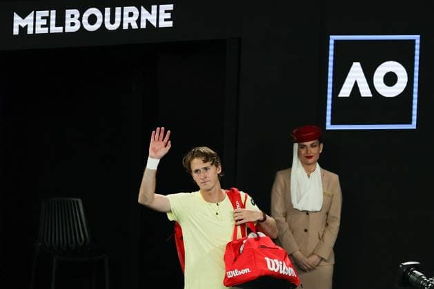 Sebastian Korda of USA thanks the fans after retiring injured during the Quarter Final match against Karen Khachanov, Day 9 at the Australian Open Tennis 2023 at Rod Laver Arena, Melbourne, Australia on 24 January 2023. Copyright: xPeterxDovganx 34781991