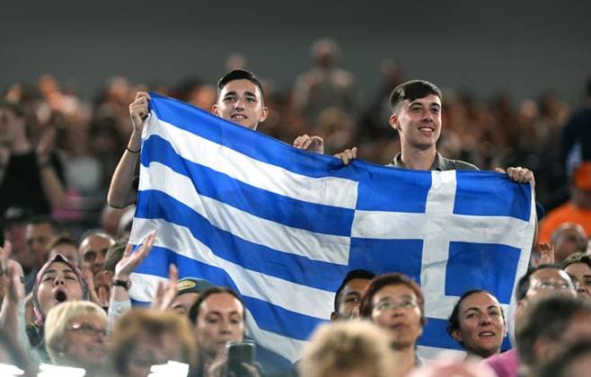 TENNIS AUSTRALIAN OPEN, Spectators hold a Greek flag during the quarter final match between Stefanos Tsitsipas of Greece and Jiri Lehecka of Czech Republic at the 2023 Australian Open tennis championship at Melbourne Park in Melbourne, Tuesday, January 24, 2023. ( NO ARCHIVING, EDITORIAL USE ONLY, NO USE IN BOOKS WITHOUT CONSENT MELBOURNE VICTORIA AUSTRALIA  Copyright: xLUKASxCOCHx 20230124001756103582
