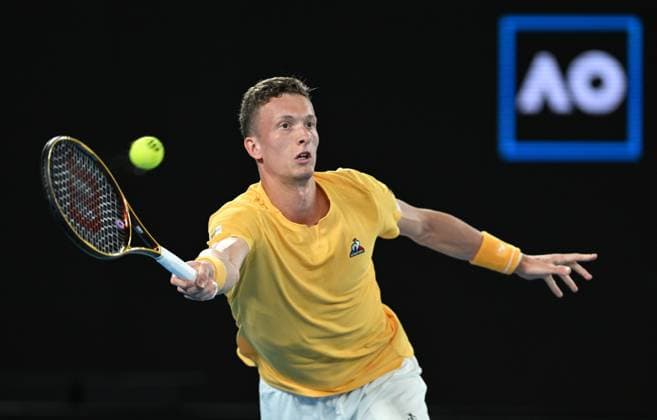 TENNIS AUSTRALIAN OPEN, Jiri Lehecka of Czech Republic returns to Stefanos Tsitsipas of Greece during their quarter final match at the 2023 Australian Open tennis championship at Melbourne Park in Melbourne, Tuesday, January 24, 2023. ( NO ARCHIVING, EDITORIAL USE ONLY, NO USE IN BOOKS WITHOUT CONSENT MELBOURNE VICTORIA AUSTRALIA  Copyright: xLUKASxCOCHx 20230124001756103777