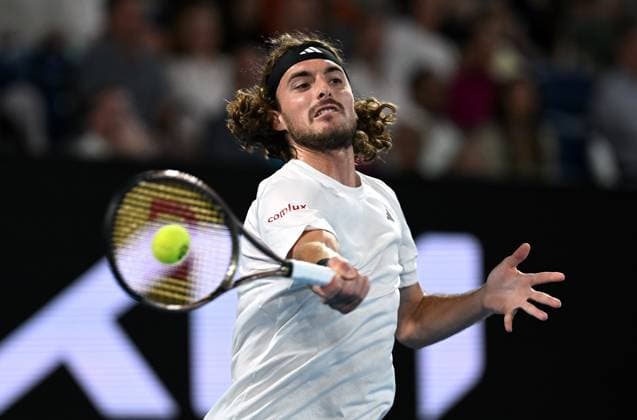 TENNIS AUSTRALIAN OPEN, Stefanos Tsitsipas of Greece returns to Jiri Lehecka of Czech Republic during their quarter final match at the 2023 Australian Open tennis championship at Melbourne Park in Melbourne, Tuesday, January 24, 2023. ( NO ARCHIVING, EDITORIAL USE ONLY, NO USE IN BOOKS WITHOUT CONSENT MELBOURNE VICTORIA AUSTRALIA  Copyright: xLUKASxCOCHx 20230124001756104105