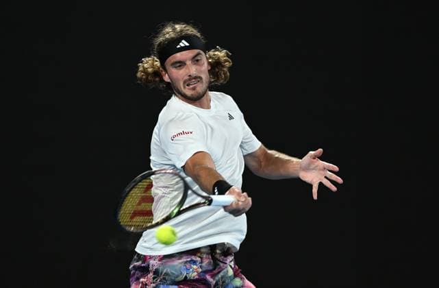 TENNIS AUSTRALIAN OPEN, Stefanos Tsitsipas of Greece returns to Jiri Lehecka of Czech Republic during their quarter final match at the 2023 Australian Open tennis championship at Melbourne Park in Melbourne, Tuesday, January 24, 2023. ( NO ARCHIVING, EDITORIAL USE ONLY, NO USE IN BOOKS WITHOUT CONSENT MELBOURNE VICTORIA AUSTRALIA  Copyright: xLUKASxCOCHx 20230124001756104301