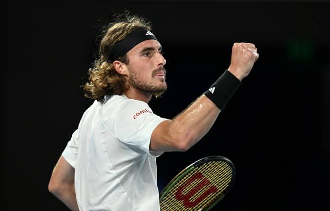 TENNIS AUSTRALIAN OPEN, Stefanos Tsitsipas of Greece reacts during his quarter final match against Jiri Lehecka of Czech Republic at the 2023 Australian Open tennis championship at Melbourne Park in Melbourne, Tuesday, January 24, 2023. ( NO ARCHIVING, EDITORIAL USE ONLY, NO USE IN BOOKS WITHOUT CONSENT MELBOURNE VICTORIA AUSTRALIA  Copyright: xLUKASxCOCHx 20230124001756105221