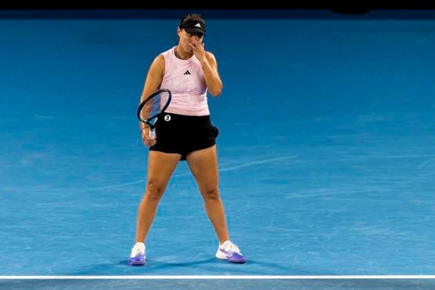 MELBOURNE, VIC - JANUARY 24: Jessica Pegula of the United States of America shows her frustration during the Quarterfinals of the 2023 Australian Open on January 24 2023, at Melbourne Park in Melbourne, Australia. (Photo by Jason Heidrich Icon Sportswire) TENNIS: JAN 24 Australian Open Icon230124166
