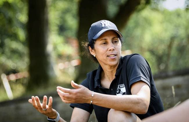 <p>Interview mit Steffi Jones am 30.06.19 im Stadion Löchterheide in Gelsenkirchen-Buer. Die ehemalige Fußball-Bundestrainerin arbeitet als Co-Trainerin bei der Frauen-Mannschaft des SSV Buer. Deutschland NRW Gelsenkirchen Copyright: OlafxZiegler