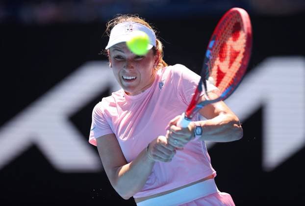 Mandatory Credit: Photo by Ella Ling Shutterstock (13729785u) Donna Vekic of Croatia in action Australian Open, Day Ten, Tennis, Melbourne Park, Melbourne, Australia - 25 Jan 2023 Australian Open, Day Ten, Tennis, Melbourne Park, Melbourne, Australia - 25 Jan 2023 Copyright: xEllaxLing Shutterstockx 13729785u