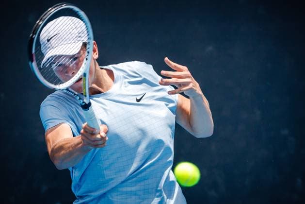 Alexander Blockx pictured in action at a tennis match between Belgian Blockx and Bulgarian Dzhenev, in round 3 of the junior boys singles at the Australian Open tennis Grand Slam, Wednesday 25 January 2023 in Melbourne Park, Melbourne, Australia. PATRICKxHAMILTON  x58736485x