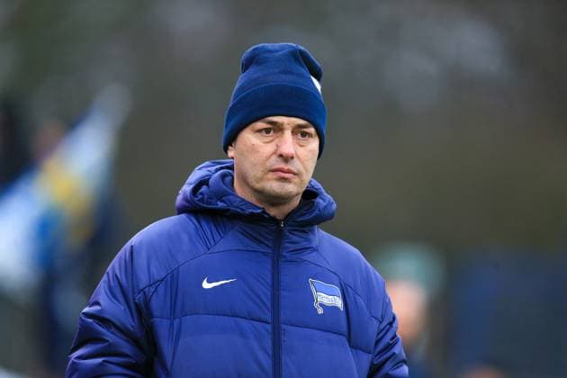 Berlin , 220123 , Football Regionalliga , Hertha BSC II against FC Carl Zeiss Jena in picture coach Ante Covic Berlin