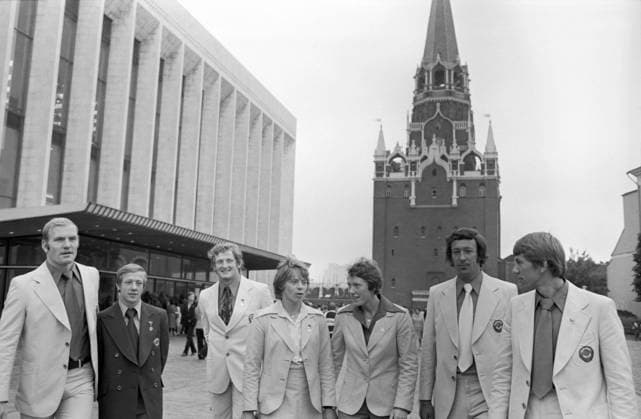 Moscow, USSR. Medalists of the 1976 Summer Olympics in Montreal freestyle wrestler Ivan Yarygin, artistic gymnast Nikolai Andrianov, judo fighter Sergei Novikov, sprint canoers Galina Kreft, Nina Gopova, Yuri Filatov and Sergei Petrenko (L-R) invited to the ceremony dedicated to winners of the Olympic Games, Olympische Spiele, Olympia, OS in the Kremlin Palace of Congresses are pictured at the Moscow Kremlin. Viktor Budan, Alexander Yakovlev TASS  22560905