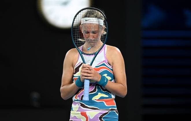 Sport Bilder des Tages TENNIS AUSTRALIAN OPEN, Victoria Azarenka of Belarus reacts during her semi final match against Elena Rybakina of Kazakhstan at the 2023 Australian Open tennis championship at Melbourne Park in Melbourne, Thursday, January 26, 2023. ( NO ARCHIVING, EDITORIAL USE ONLY, NO USE IN BOOKS WITHOUT CONSENT MELBOURNE VICTORIA AUSTRALIA  Copyright: xJAMESxROSSx 20230126001756759682