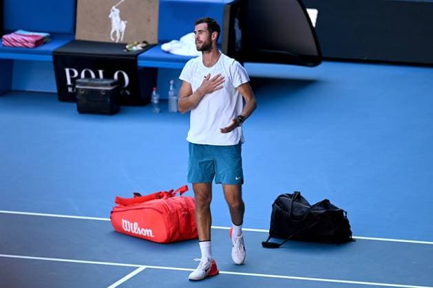 TENNIS AUSTRALIAN OPEN, Karen Khachanov of Russia gestures to the crowd after being defeated by Stefanos Tsitsipas of Greece in the Men?s semi final match at the 2023 Australian Open tennis championship at Melbourne Park in Melbourne, Friday, January 27, 2023. ( NO ARCHIVING, EDITORIAL USE ONLY, NO USE IN BOOKS WITHOUT CONSENT MELBOURNE VICTORIA AUSTRALIA  Copyright: xLUKASxCOCHx 20230127001757080837