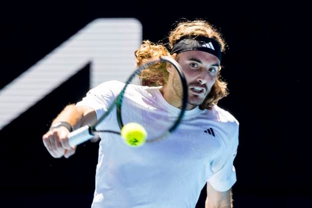 MELBOURNE, VIC - JANUARY 27: Stefanos Tsitsipas of Greece in action during the Semifinals of the 2023 Australian Open on January 27 2023, at Melbourne Park in Melbourne, Australia. (Photo by Jason Heidrich Icon Sportswire) TENNIS: JAN 27 Australian Open Icon230127007
